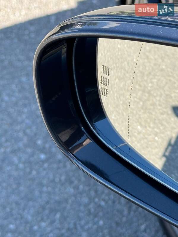 Універсал Porsche Taycan 2024 в Києві фото 27 Універсал Porsche Taycan 2024 в Києві