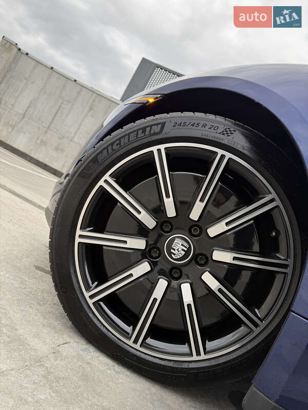 Седан Porsche Taycan 2020 в Киеве фото 9 Седан Porsche Taycan 2020 в Киеве