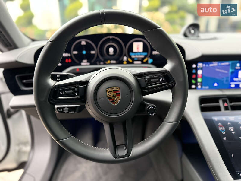 Седан Porsche Taycan 2021 в Киеве фото 30 Седан Porsche Taycan 2021 в Киеве