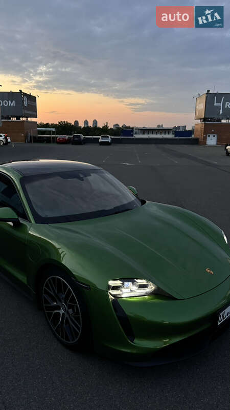 Седан Porsche Taycan 2022 в Києві фото 13 Седан Porsche Taycan 2022 в Києві