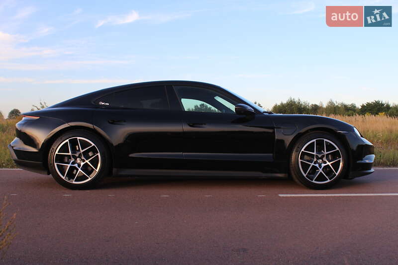 Седан Porsche Taycan 2024 в Києві фото 18 Седан Porsche Taycan 2024 в Києві