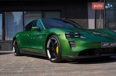 Седан Porsche Taycan 2022 в Києві