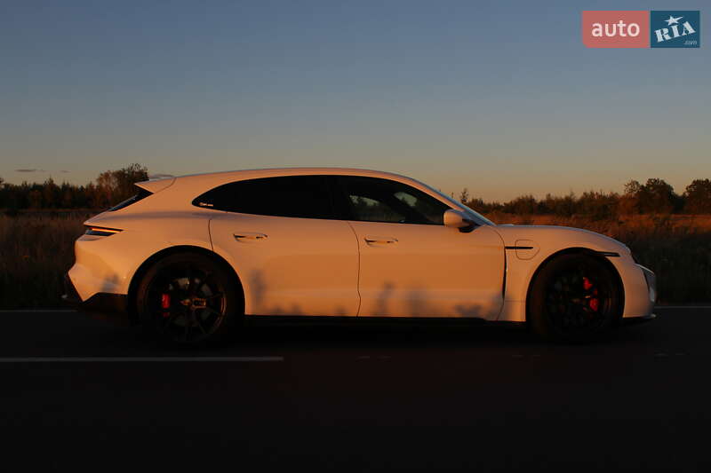 Седан Porsche Taycan 2022 в Києві фото 16 Седан Porsche Taycan 2022 в Києві