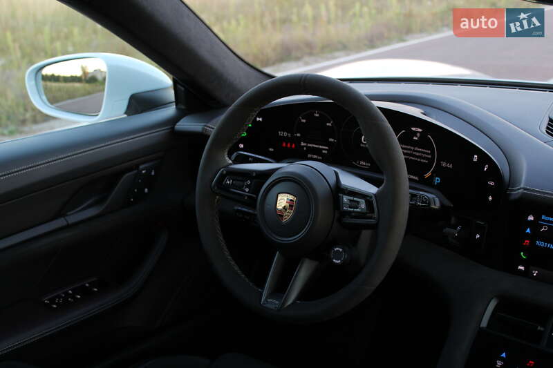 Седан Porsche Taycan 2022 в Києві фото 34 Седан Porsche Taycan 2022 в Києві