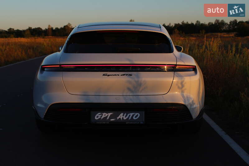 Седан Porsche Taycan 2022 в Києві фото 29 Седан Porsche Taycan 2022 в Києві