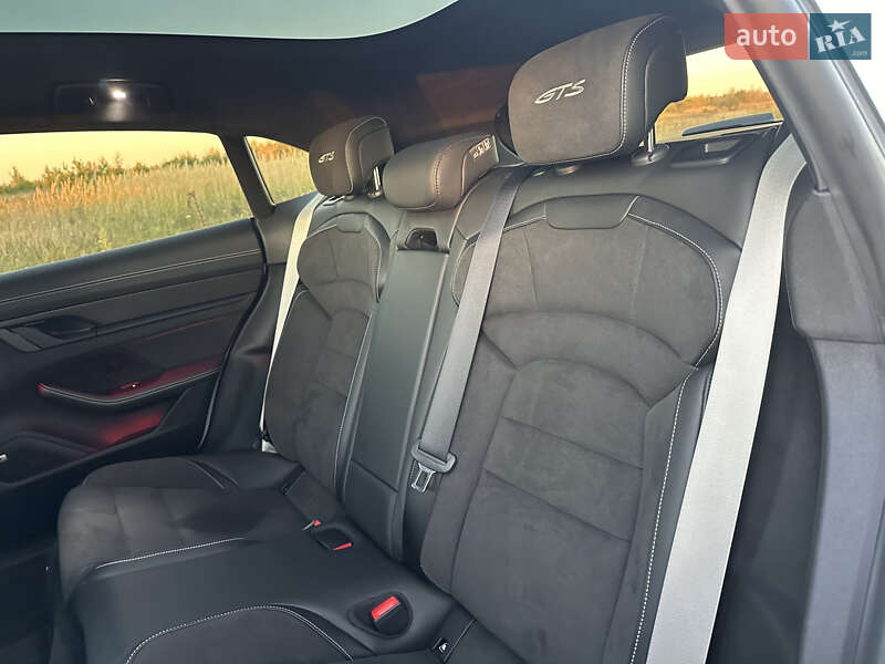 Седан Porsche Taycan 2022 в Києві фото 38 Седан Porsche Taycan 2022 в Києві