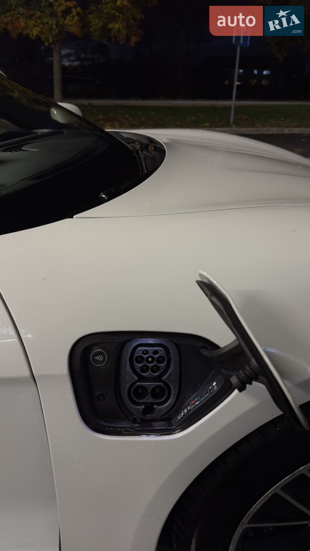 2020 Porsche Taycan - мініатюра 17