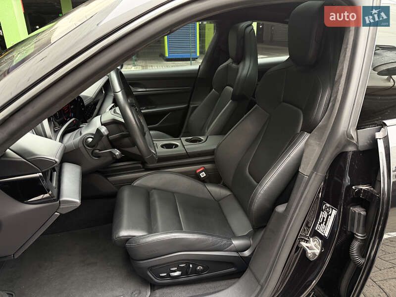 Седан Porsche Taycan 2019 в Киеве фото 25 Седан Porsche Taycan 2019 в Киеве