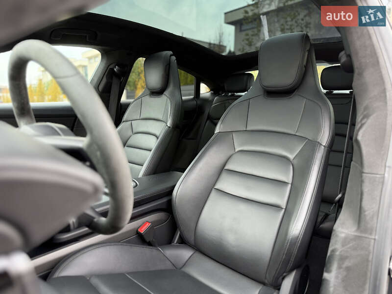 Седан Porsche Taycan 2021 в Львові фото 46 Седан Porsche Taycan 2021 в Львові