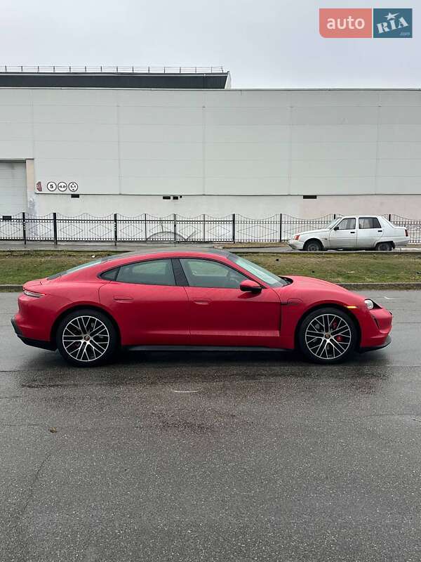 Седан Porsche Taycan 2020 в Киеве фото 13 Седан Porsche Taycan 2020 в Киеве