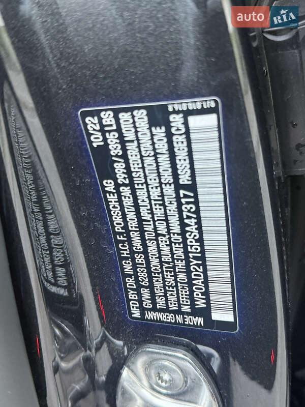 Седан Porsche Taycan 2022 в Киеве