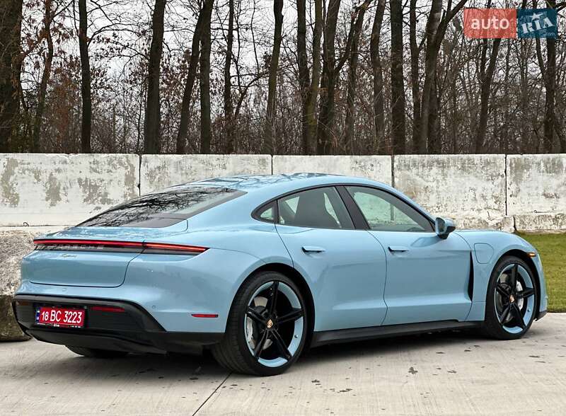 Седан Porsche Taycan 2022 в Луцьку