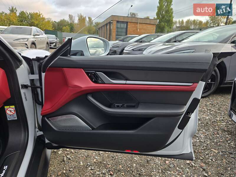 Седан Porsche Taycan 2021 в Киеве фото 51 Седан Porsche Taycan 2021 в Киеве