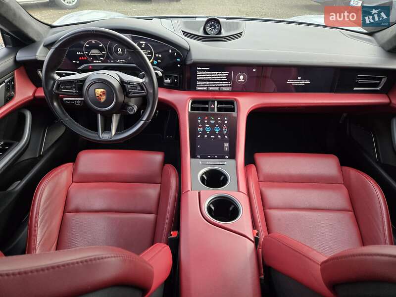 Седан Porsche Taycan 2021 в Киеве фото 59 Седан Porsche Taycan 2021 в Киеве