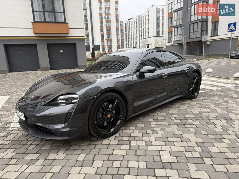 Седан Porsche Taycan 2021 в Ивано-Франковске