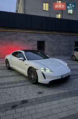 Седан Porsche Taycan 2020 в Луцке