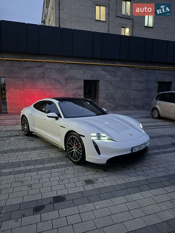 Porsche Taycan 2020 Porsche Taycan 2020