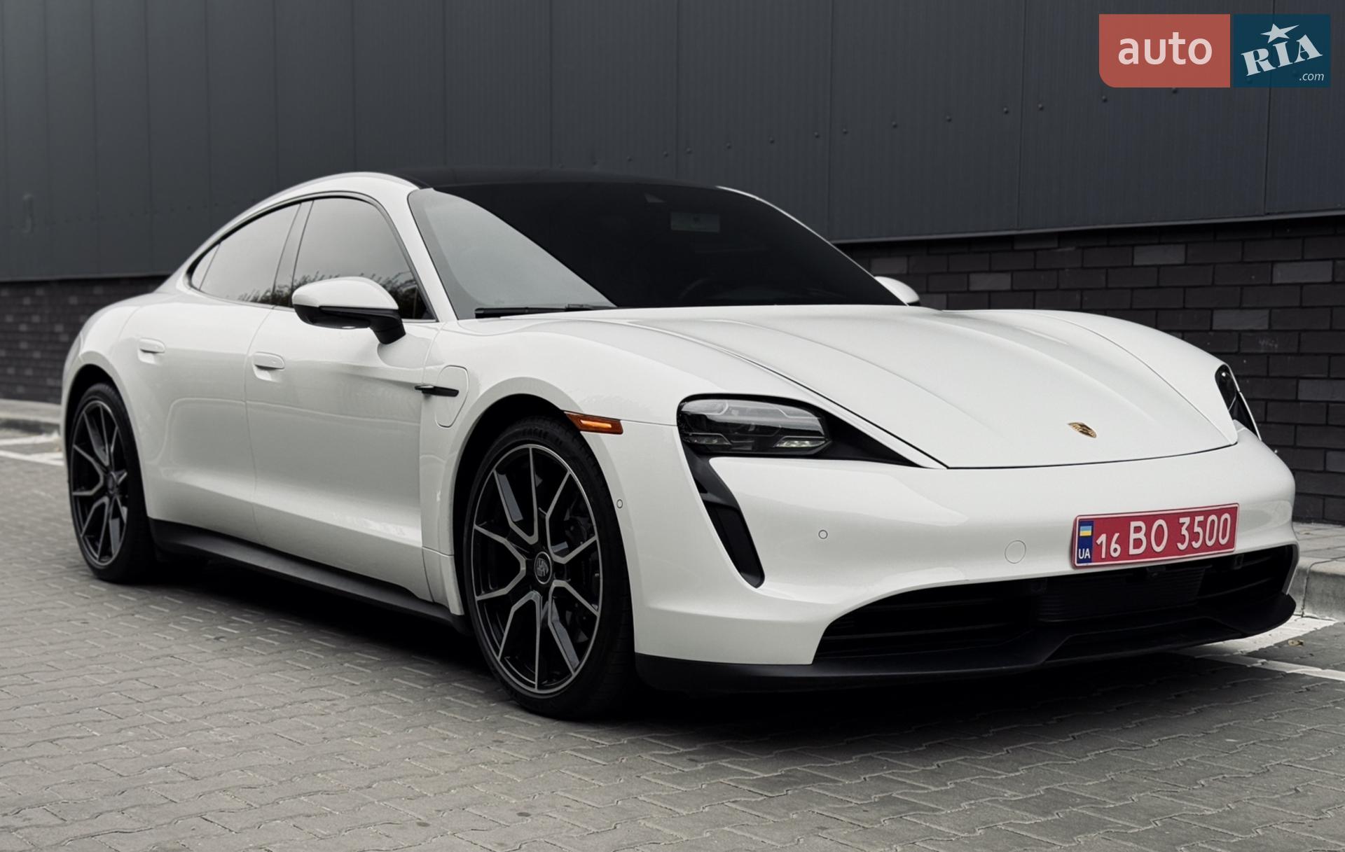 2024 Porsche Taycan - мініатюра 3