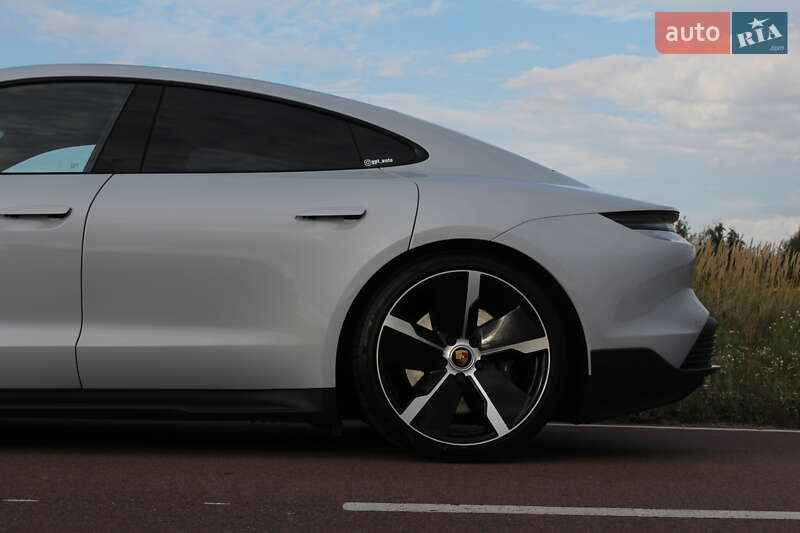 Седан Porsche Taycan 2023 в Києві фото 3 Седан Porsche Taycan 2023 в Києві