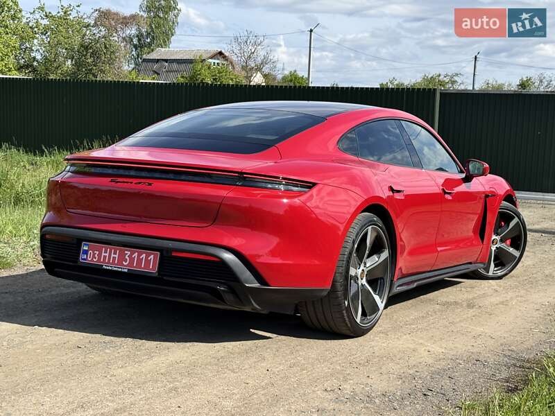 Седан Porsche Taycan 2022 в Києві
