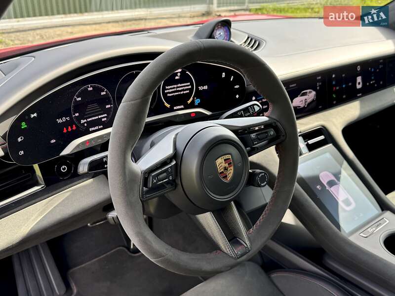 Седан Porsche Taycan 2022 в Києві