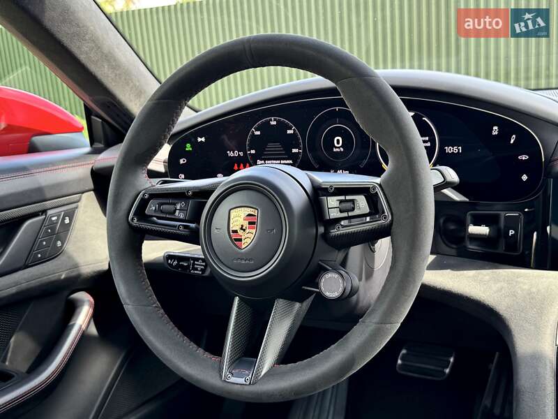 Седан Porsche Taycan 2022 в Києві
