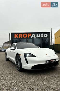 Седан Porsche Taycan 2021 в Кропивницком