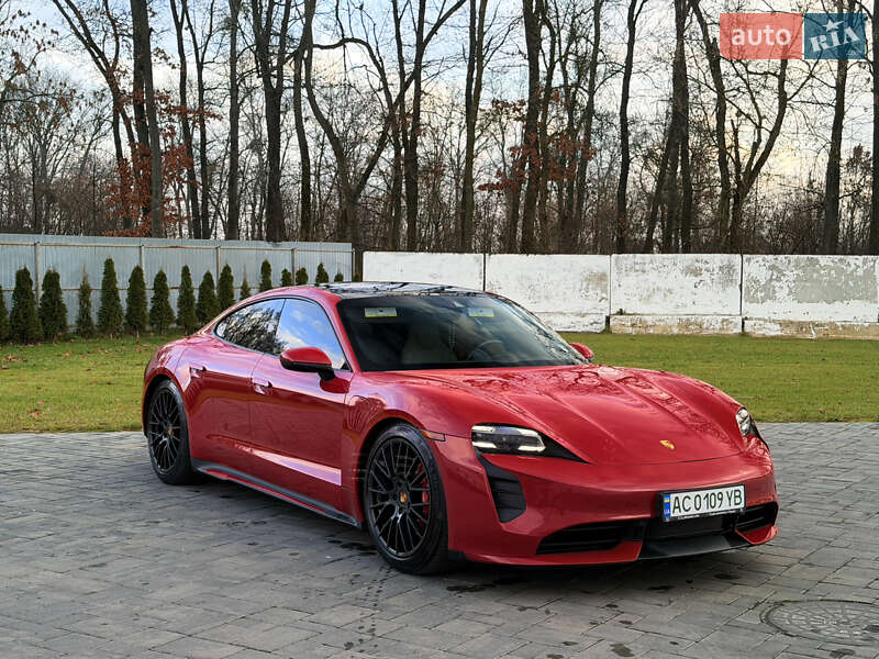 Седан Porsche Taycan 2020 в Луцке