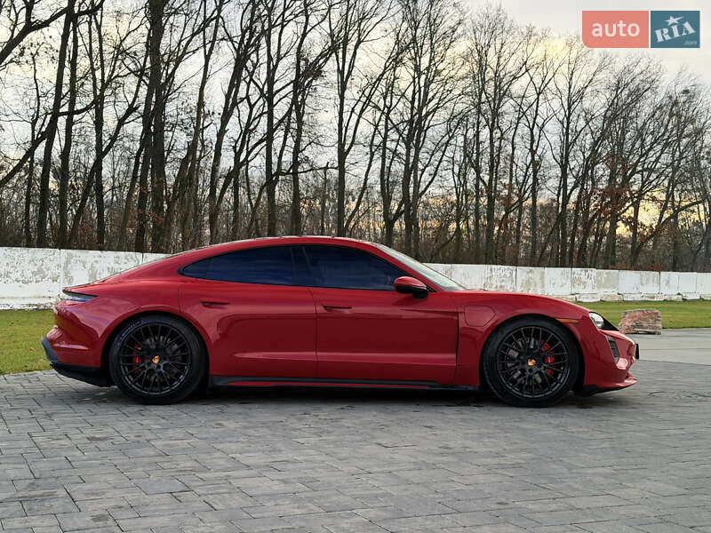 Седан Porsche Taycan 2020 в Луцке