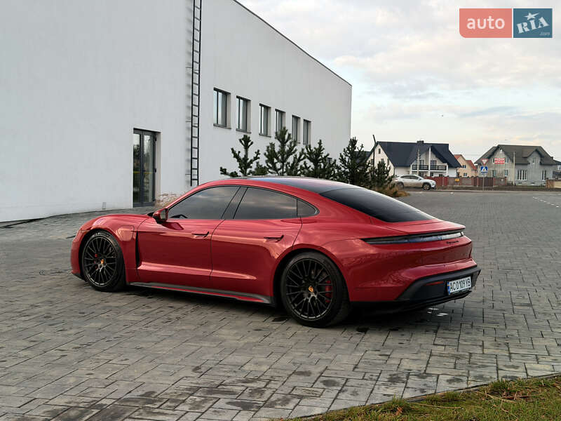 Седан Porsche Taycan 2020 в Луцке