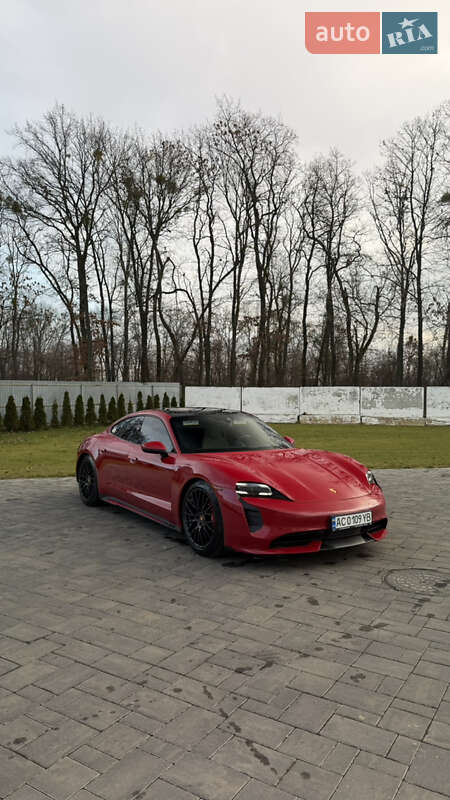 Седан Porsche Taycan 2020 в Луцке