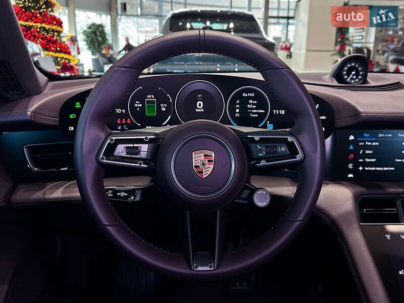 Седан Porsche Taycan 2025 в Одессе