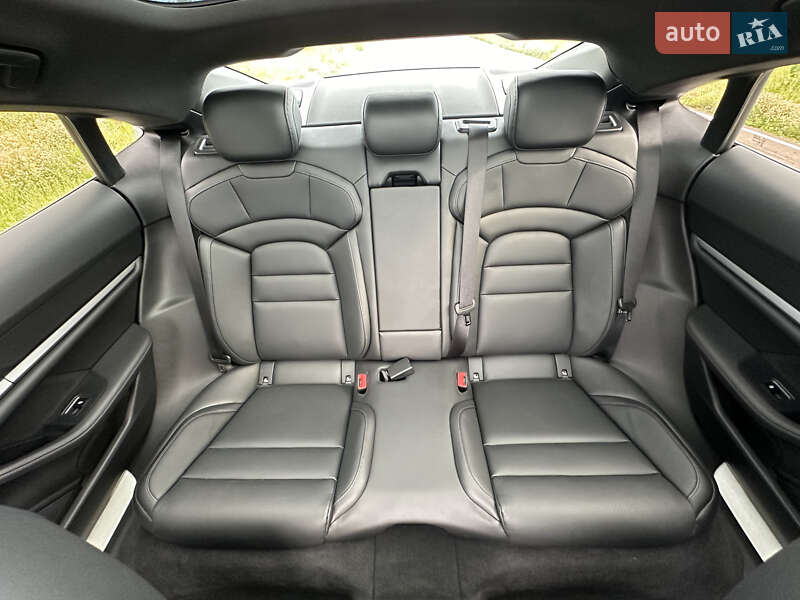 Седан Porsche Taycan 2024 в Києві фото 15 Седан Porsche Taycan 2024 в Києві