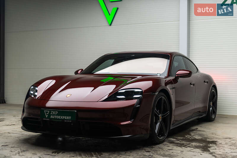 Седан Porsche Taycan 2021 в Мукачево