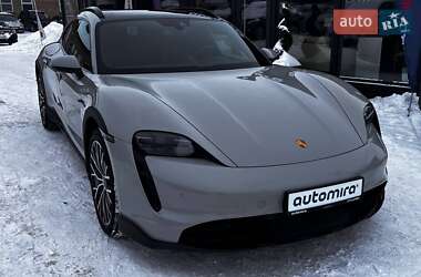Седан Porsche Taycan 2022 в Луцьку