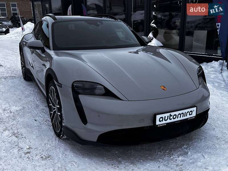 Porsche Taycan 2022