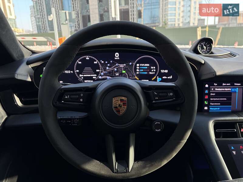 Седан Porsche Taycan 2021 в Киеве