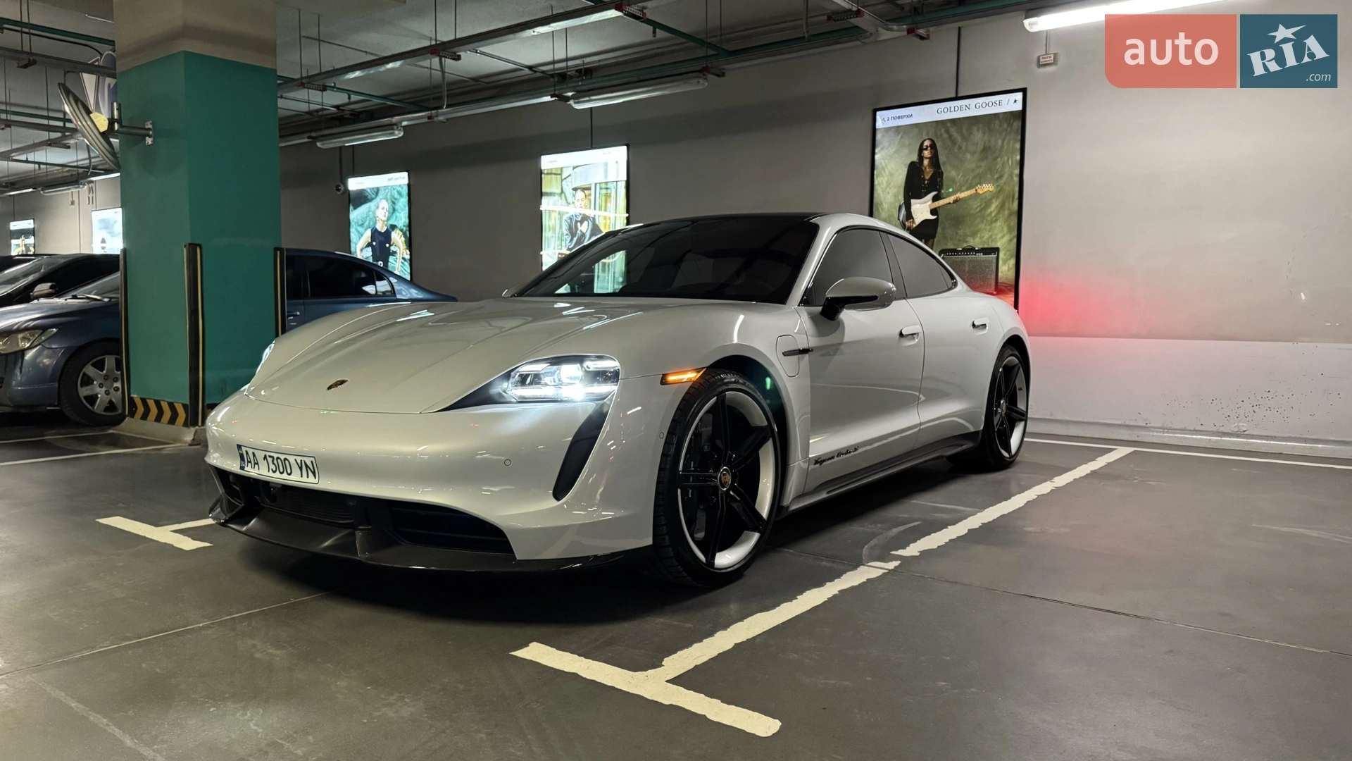 2022 Porsche Taycan - мініатюра 3