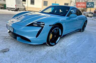 Седан Porsche Taycan 2020 в Киеве