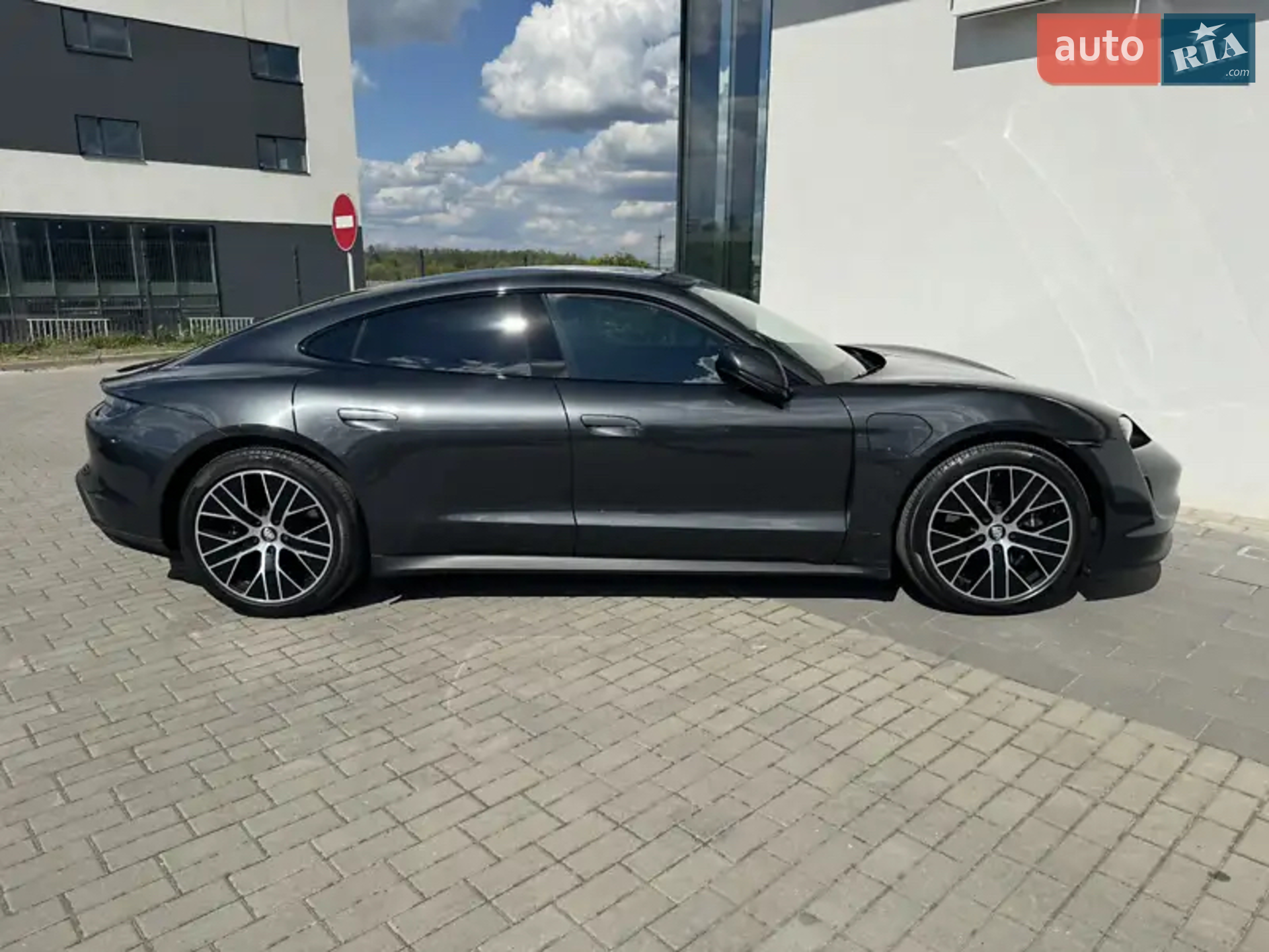 2021 Porsche Taycan - мініатюра 4