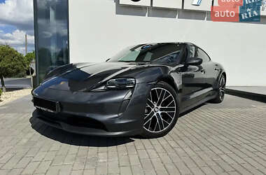 Седан Porsche Taycan 2021 в Львове