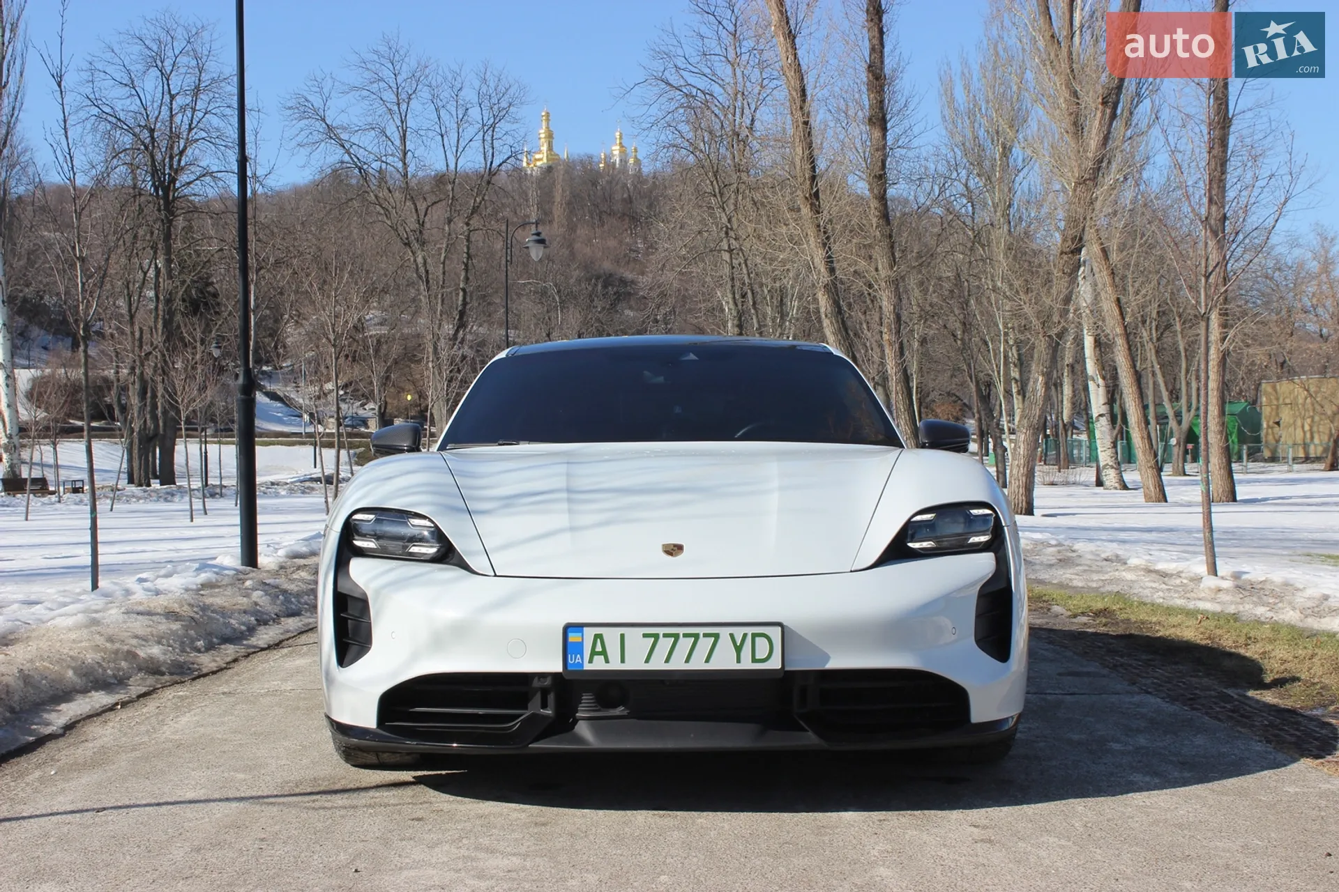 2020 Porsche Taycan - мініатюра 26
