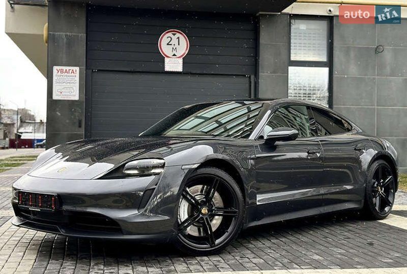 Седан Porsche Taycan 2022 в Одессе