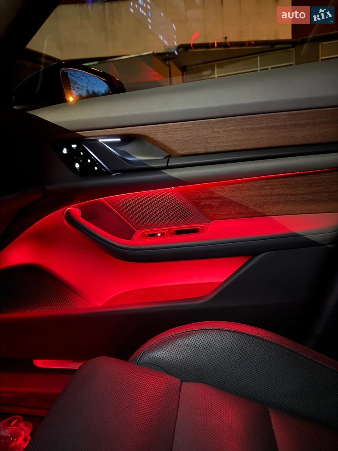 2020 Porsche Taycan - мініатюра 37