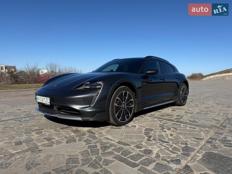 Porsche Taycan 2021