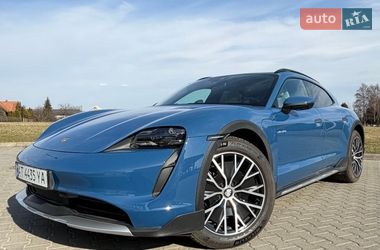 Седан Porsche Taycan 2023 в Івано-Франківську