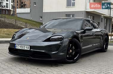 Седан Porsche Taycan 2021 в Ивано-Франковске