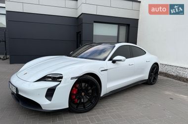 Седан Porsche Taycan 2023 в Киеве