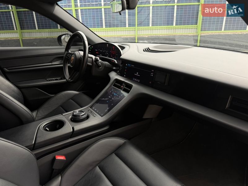 Седан Porsche Taycan 2021 в Киеве фото 11 Седан Porsche Taycan 2021 в Киеве