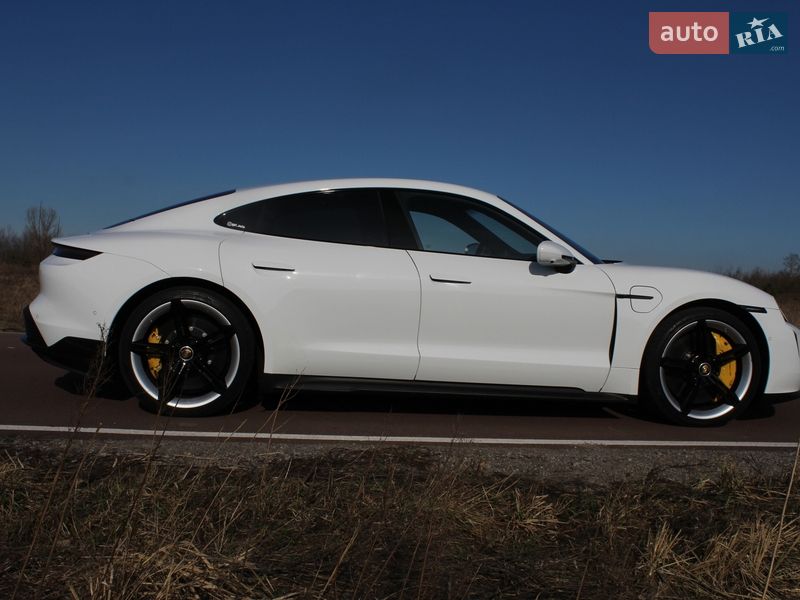 Седан Porsche Taycan 2020 в Киеве фото 12 Седан Porsche Taycan 2020 в Киеве